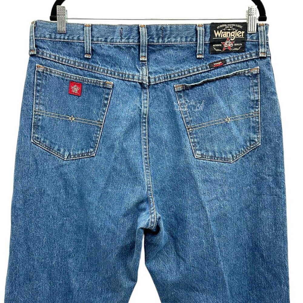 Wrangler Vintage Authentic Quality Original Western Classic Straight Leg Jeans